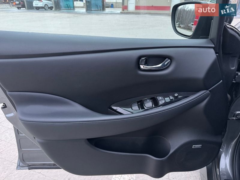 Хетчбек Nissan Leaf 2019 в Тернополі