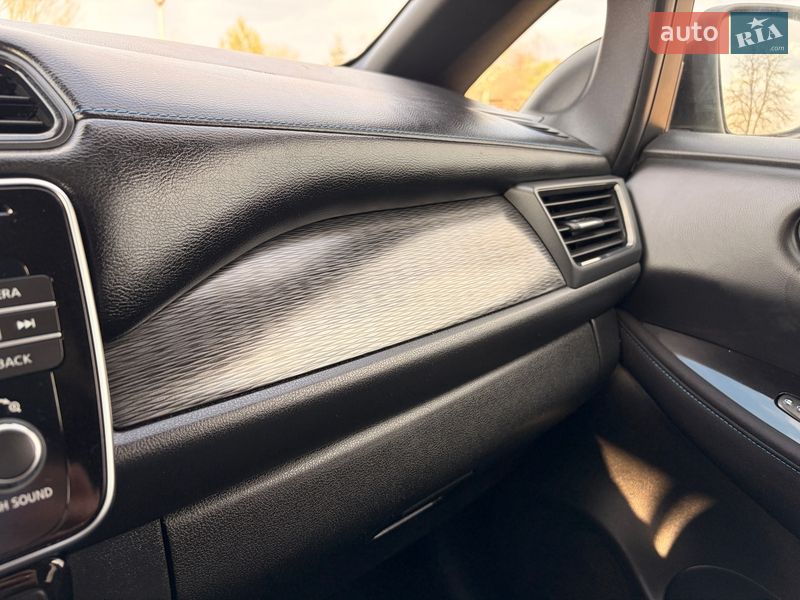 Хэтчбек Nissan Leaf 2019 в Львове фото 96 Хэтчбек Nissan Leaf 2019 в Львове