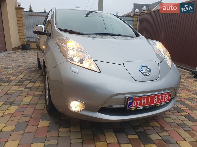 Хэтчбек Nissan Leaf 2013 в Горе