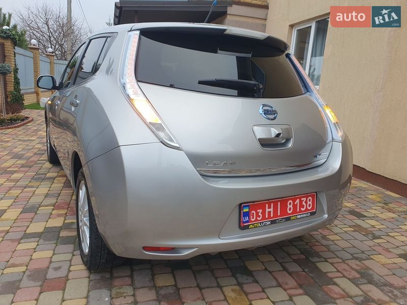 Хэтчбек Nissan Leaf 2013 в Горе