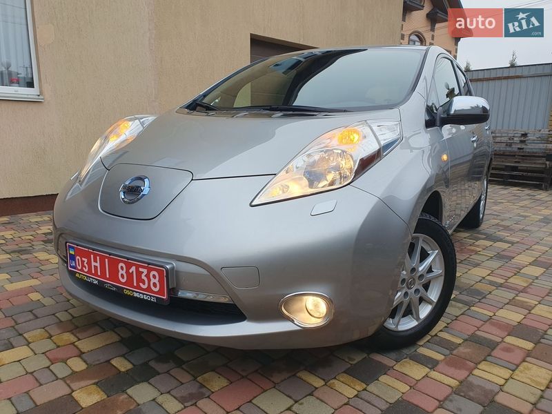 Хэтчбек Nissan Leaf 2013 в Горе