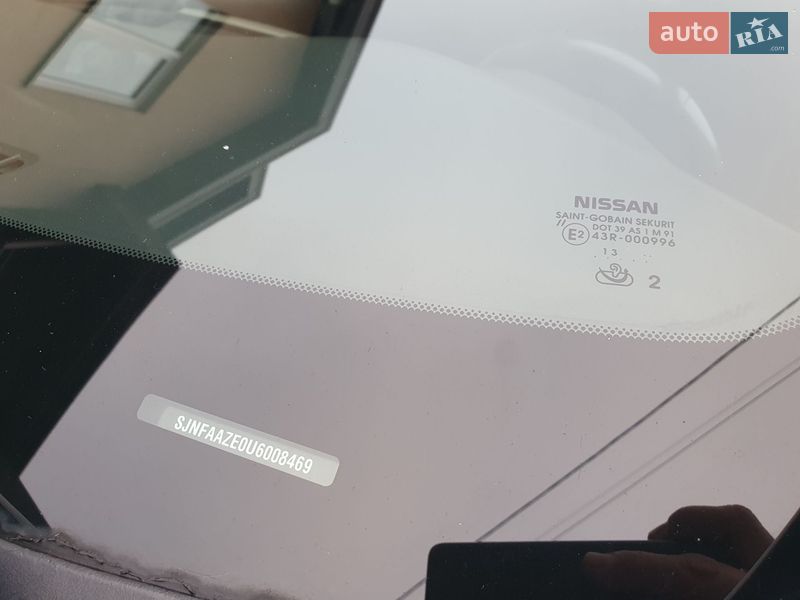 Хэтчбек Nissan Leaf 2013 в Горе