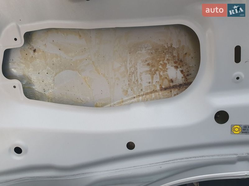 Хэтчбек Nissan Leaf 2013 в Горе