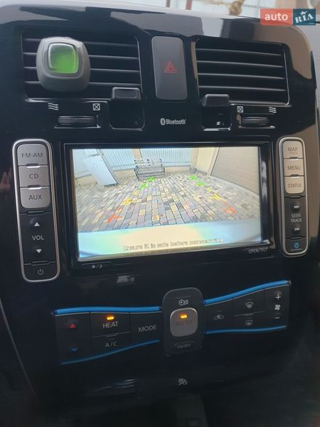 Хэтчбек Nissan Leaf 2013 в Горе