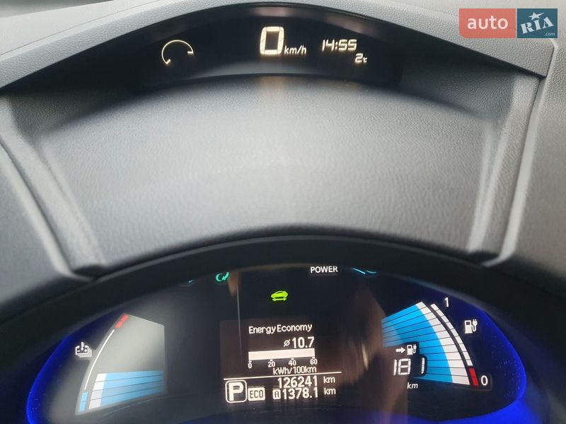 Хэтчбек Nissan Leaf 2013 в Горе