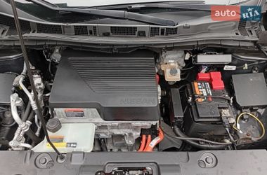 Хэтчбек Nissan Leaf 2018 в Николаеве