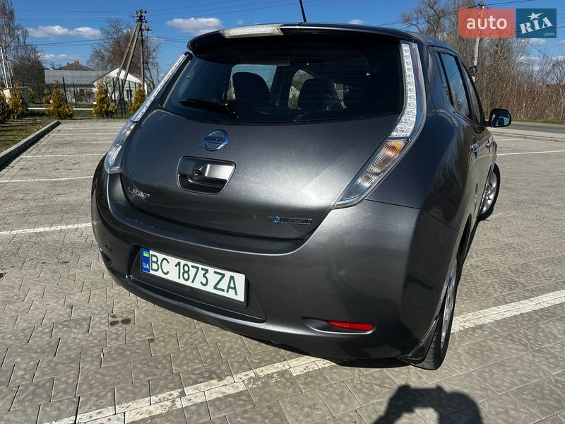 Хетчбек Nissan Leaf 2014 в Мостиській
