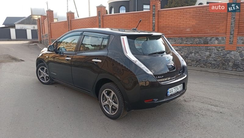 Хетчбек Nissan Leaf 2014 в Білій Церкві