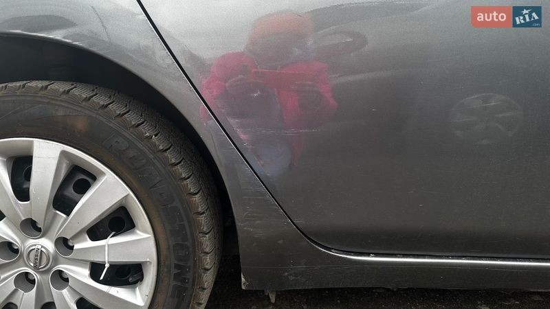 Хетчбек Nissan Leaf 2015 в Новомосковську