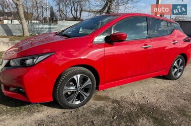 Хэтчбек Nissan Leaf 2020 в Волочиске