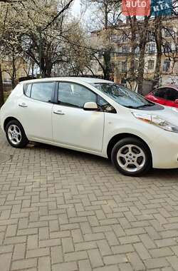 Хетчбек Nissan Leaf 2012 в Мукачевому