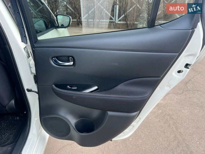 Хэтчбек Nissan Leaf 2021 в Ивано-Франковске фото 17 Хэтчбек Nissan Leaf 2021 в Ивано-Франковске