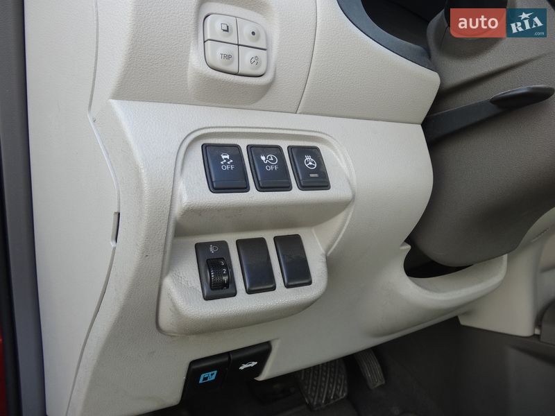 Хетчбек Nissan Leaf 2011 в Львові