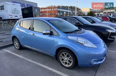 Хэтчбек Nissan Leaf 2013 в Киеве