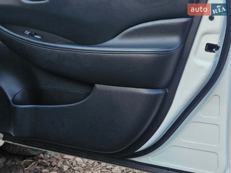 Хетчбек Nissan Leaf 2014 в Теребовлі фото 20 Хетчбек Nissan Leaf 2014 в Теребовлі