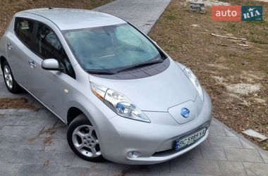 Хэтчбек Nissan Leaf 2014 в Львове