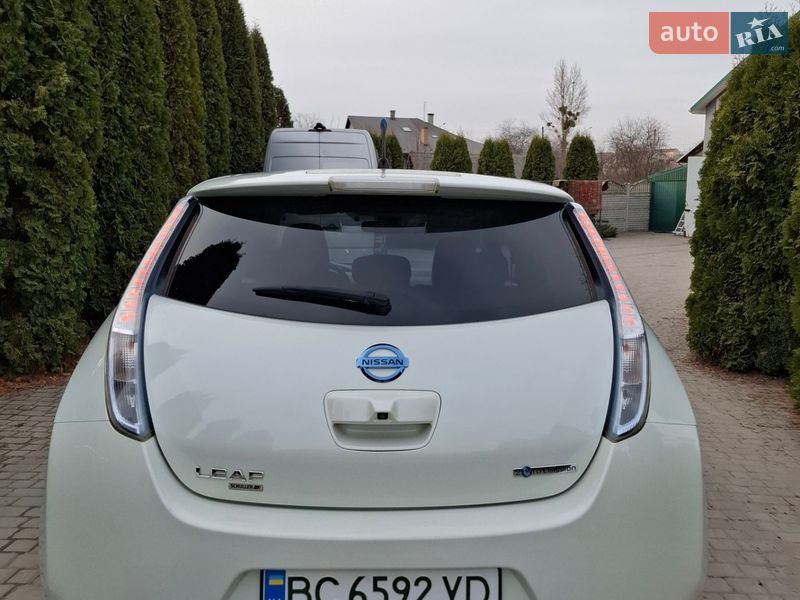 Хэтчбек Nissan Leaf 2013 в Золочеве фото 5 Хэтчбек Nissan Leaf 2013 в Золочеве