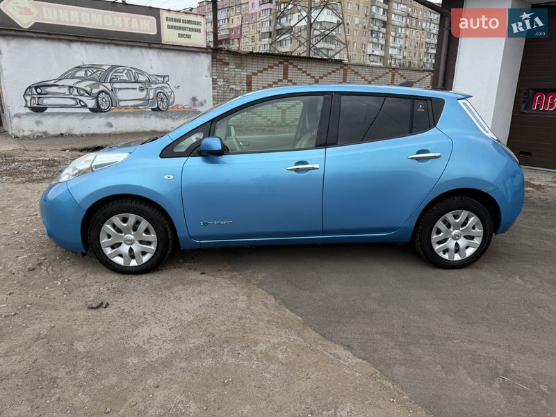 Хетчбек Nissan Leaf 2012 в Дніпрі фото 10 Хетчбек Nissan Leaf 2012 в Дніпрі