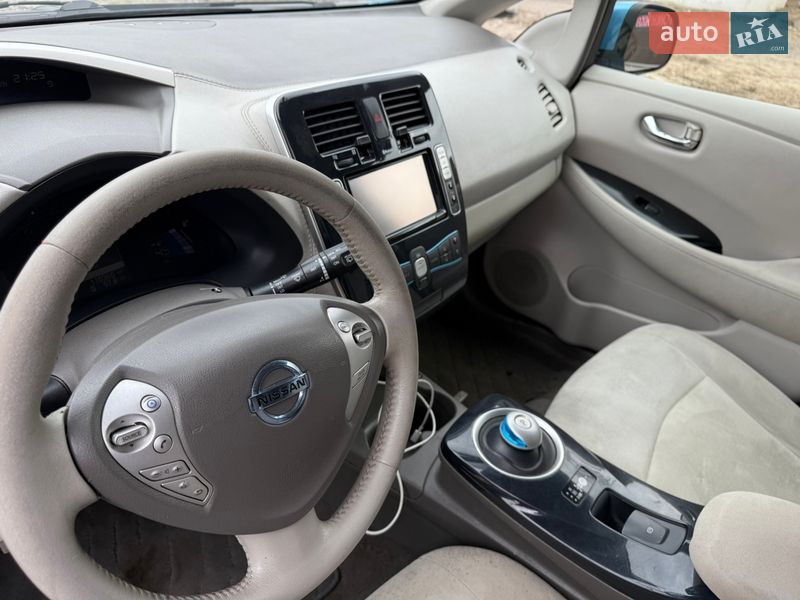 Хетчбек Nissan Leaf 2012 в Дніпрі фото 19 Хетчбек Nissan Leaf 2012 в Дніпрі