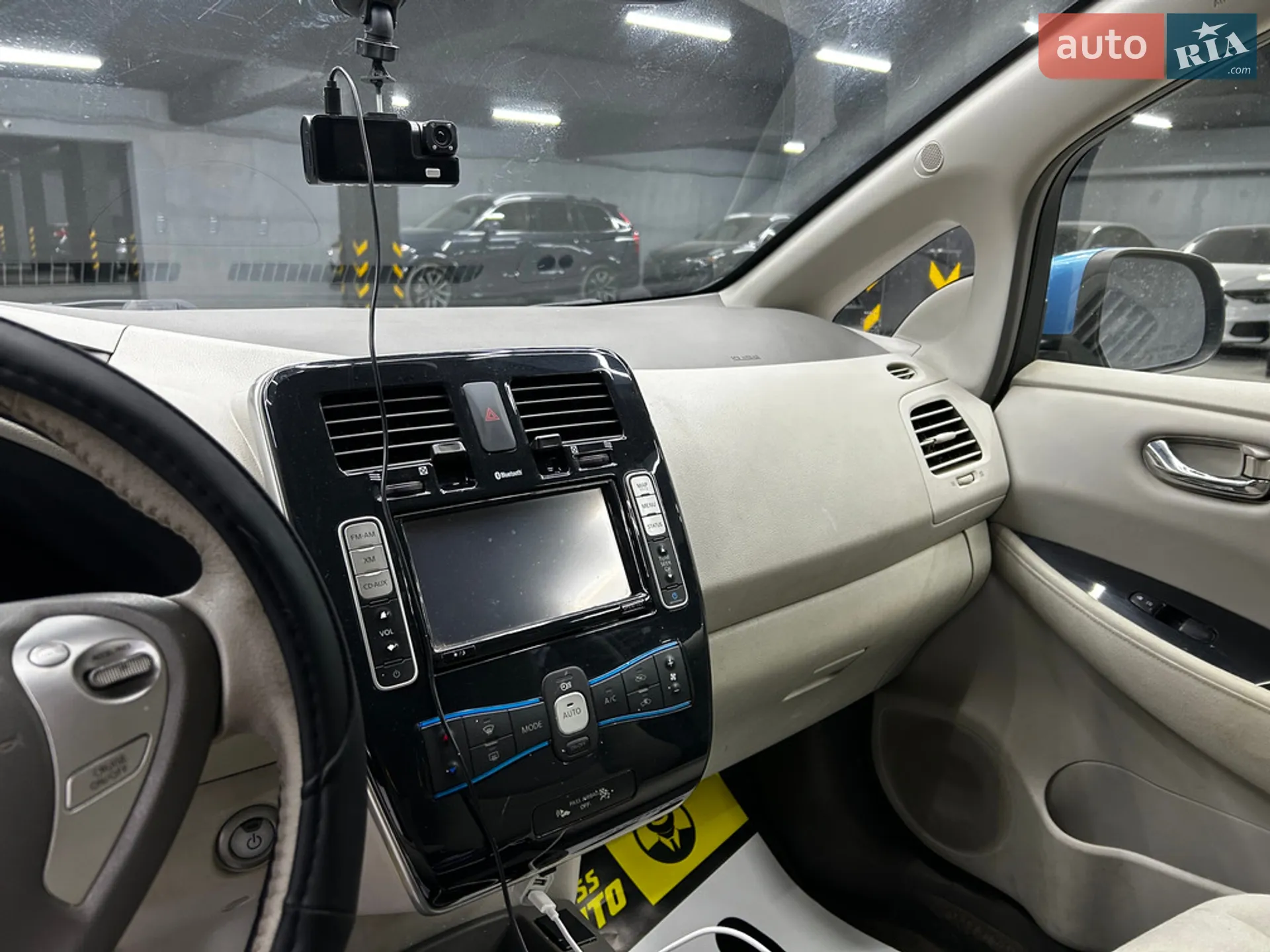 2011 Nissan Leaf - мініатюра 17