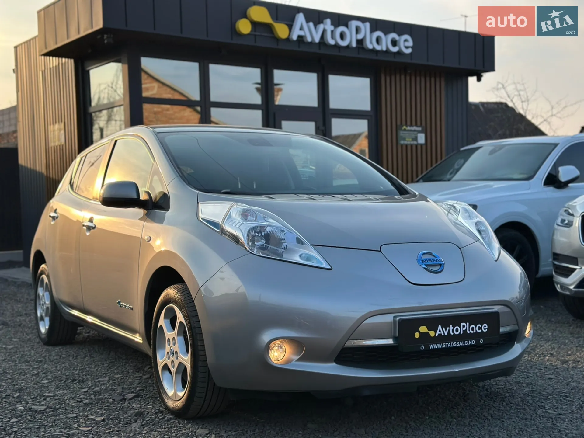 2017 Nissan Leaf - мініатюра 45