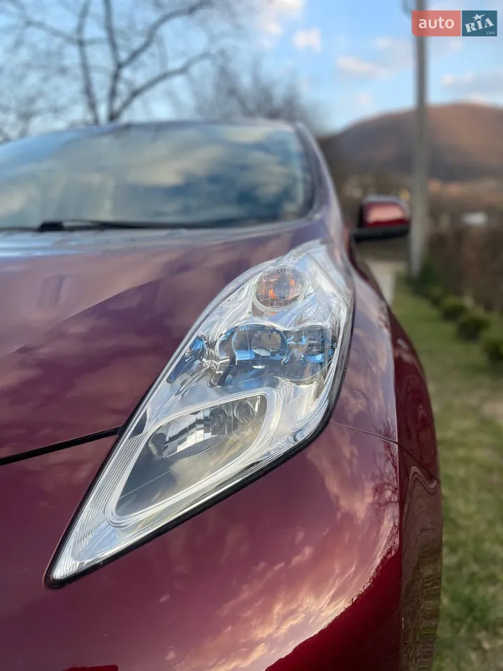 2015 Nissan Leaf - мініатюра 9