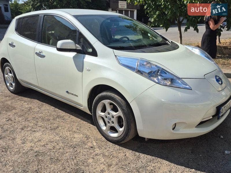 Хэтчбек Nissan Leaf 2013 в Ивано-Франковске фото 2 Хэтчбек Nissan Leaf 2013 в Ивано-Франковске