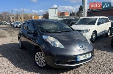 Хетчбек Nissan Leaf 2013 в Полтаві