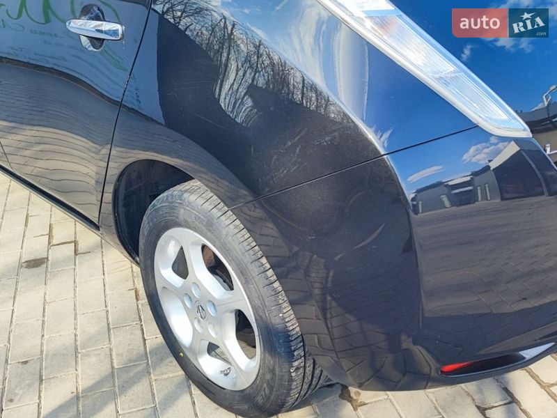 Хэтчбек Nissan Leaf 2013 в Каменец-Подольском