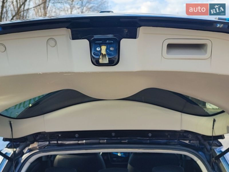 Хэтчбек Nissan Leaf 2013 в Каменец-Подольском