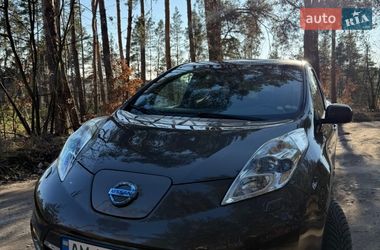 Хэтчбек Nissan Leaf 2016 в Коростышеве