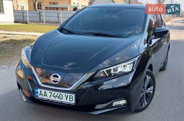 Хэтчбек Nissan Leaf 2021 в Киеве