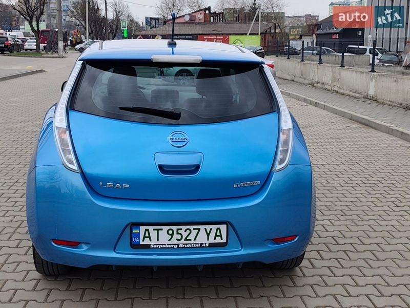 Хэтчбек Nissan Leaf 2013 в Ивано-Франковске