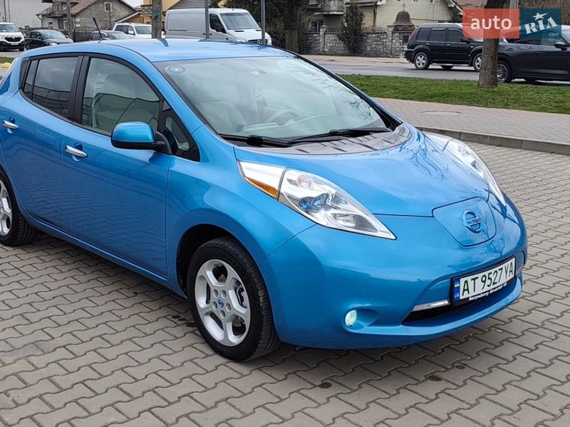 Хэтчбек Nissan Leaf 2013 в Ивано-Франковске
