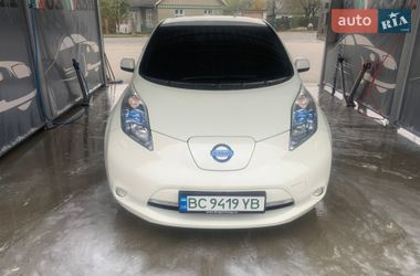 Хэтчбек Nissan Leaf 2012 в Трускавце