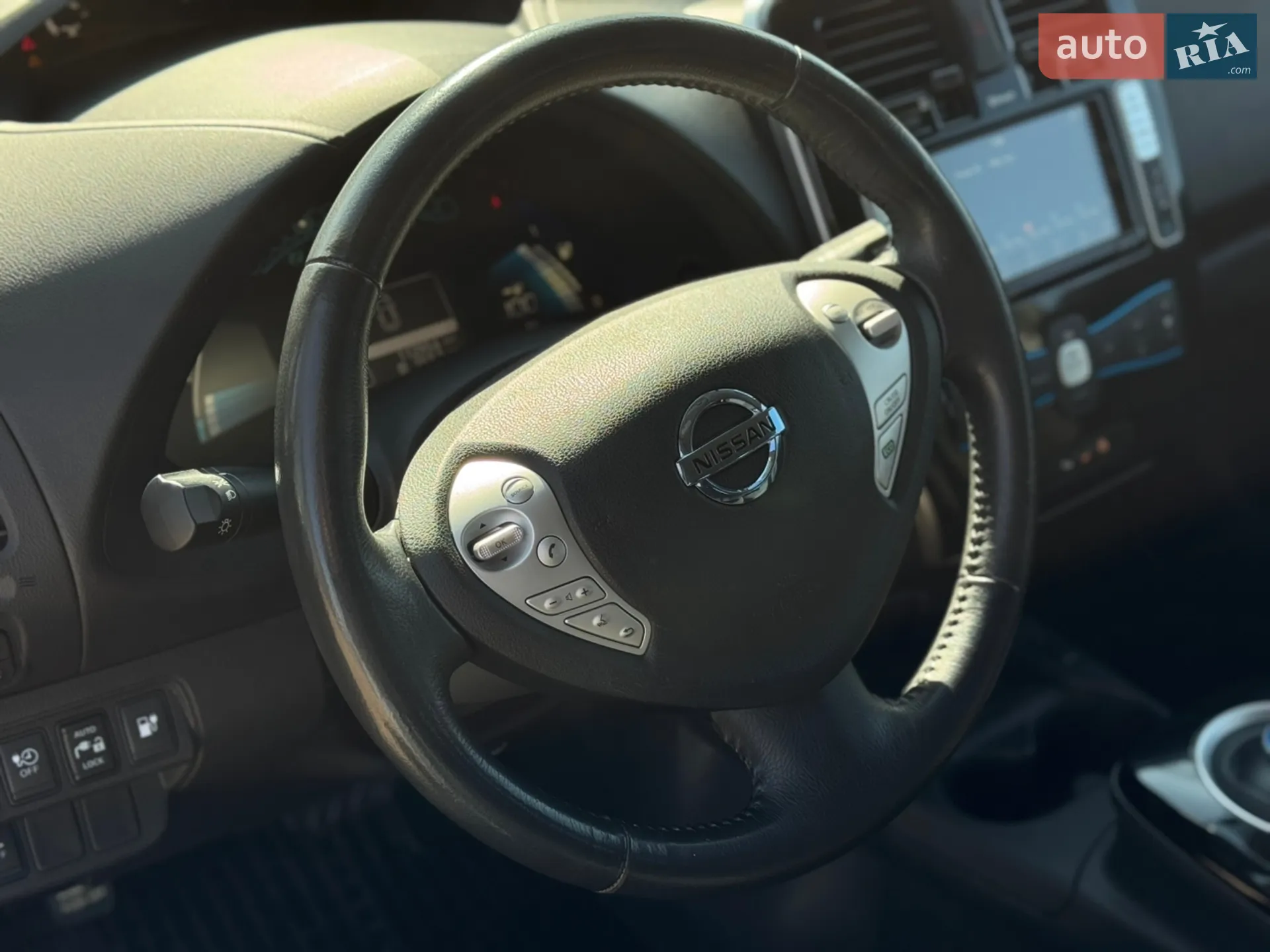 2016 Nissan Leaf - мініатюра 21