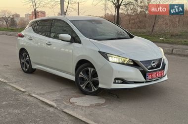 Хэтчбек Nissan Leaf 2019 в Днепре