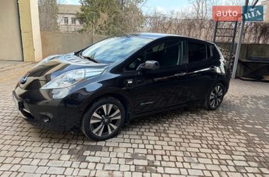 Хэтчбек Nissan Leaf 2016 в Кривом Роге