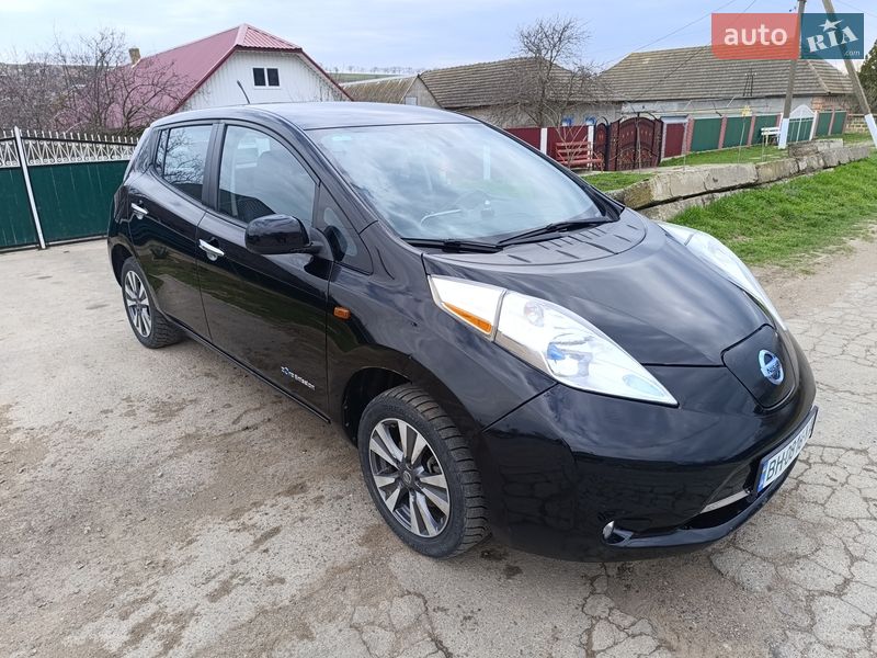 Хэтчбек Nissan Leaf 2013 в Болграде фото 5 Хэтчбек Nissan Leaf 2013 в Болграде