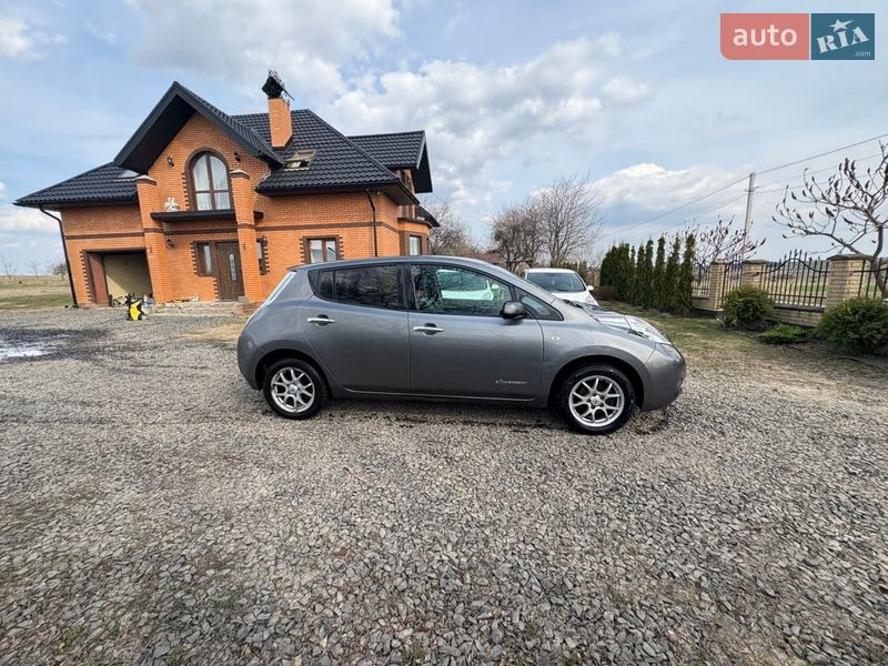 Хетчбек Nissan Leaf 2014 в Луцьку