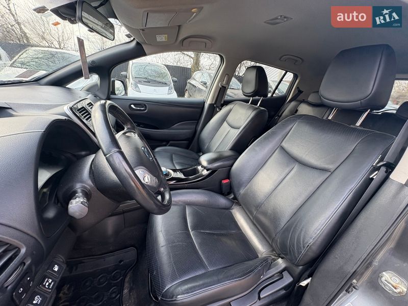 Хетчбек Nissan Leaf 2014 в Луцьку