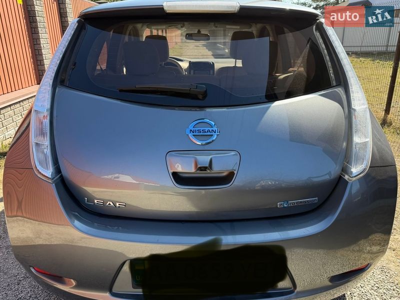 Хэтчбек Nissan Leaf 2014 в Киеве
