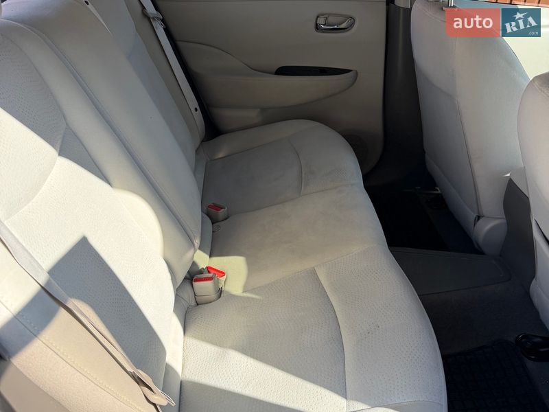 Хэтчбек Nissan Leaf 2014 в Киеве