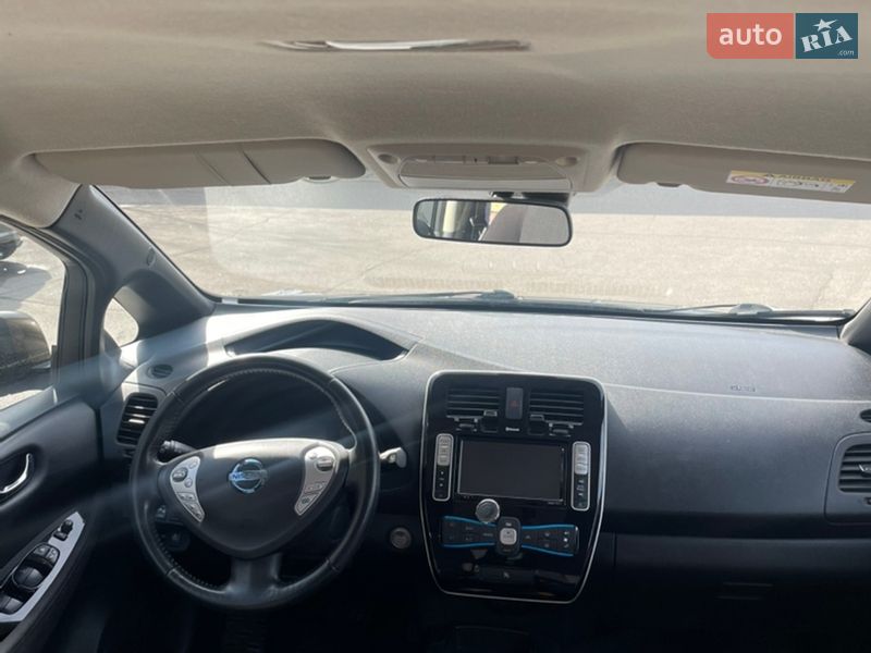 Хэтчбек Nissan Leaf 2017 в Кременчуге фото 5 Хэтчбек Nissan Leaf 2017 в Кременчуге