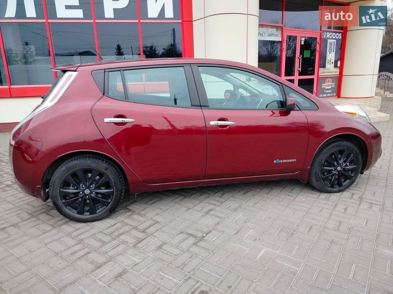 Хэтчбек Nissan Leaf 2017 в Ровно