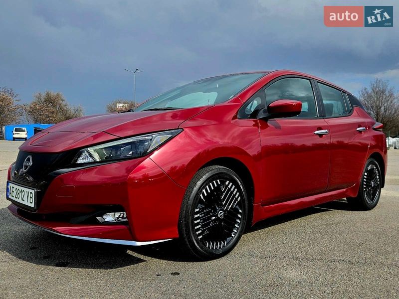 Хэтчбек Nissan Leaf 2024 в Днепре фото 4 Хэтчбек Nissan Leaf 2024 в Днепре