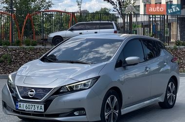 Хэтчбек Nissan Leaf 2018 в Кропивницком