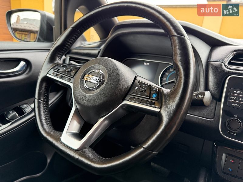 Хэтчбек Nissan Leaf 2020 в Львове