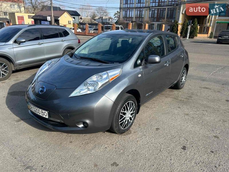 Хэтчбек Nissan Leaf 2014 в Одессе фото Хэтчбек Nissan Leaf 2014 в Одессе