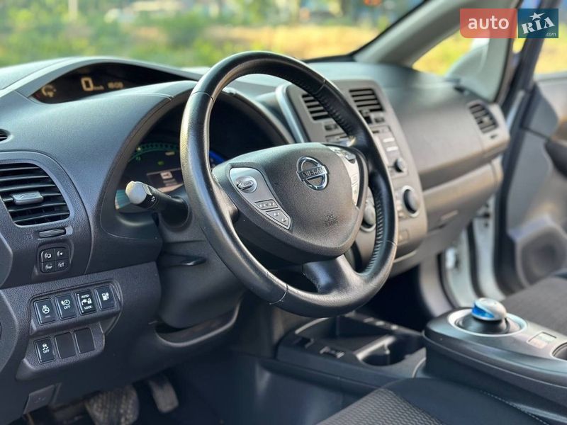 Хэтчбек Nissan Leaf 2015 в Желтых Водах фото 13 Хэтчбек Nissan Leaf 2015 в Желтых Водах